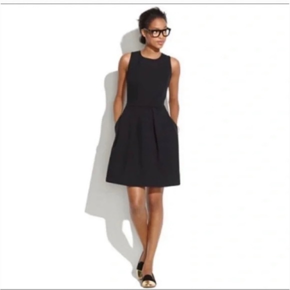 Madewell Dresses & Skirts - Madewell Skater Style Box Pleat Scuba Dress‎